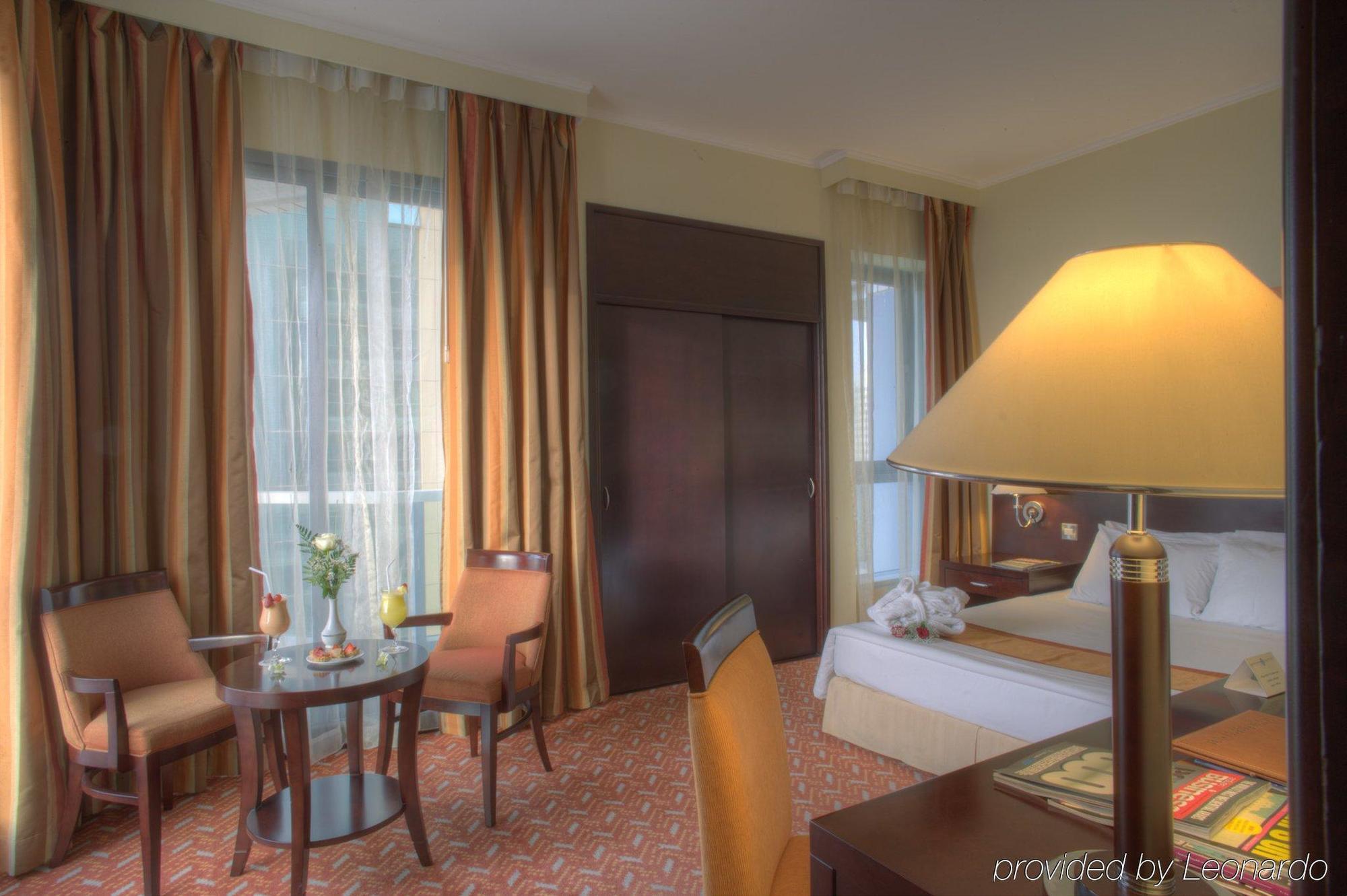 Hotel Al Diar Regency Abu Dhabi Esterno foto